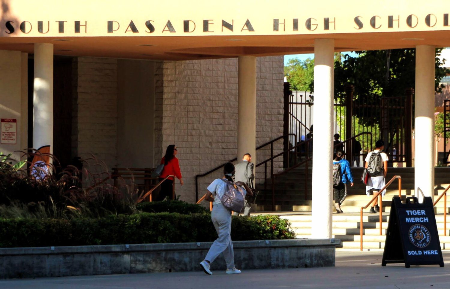 08-11-2022-first-day-of-school-henk-friezer-07 | The South Pasadenan | South Pasadena News