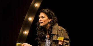 Cecily-Strong-The-Search-For-Signs-of-intelligent-life-in-the-universe