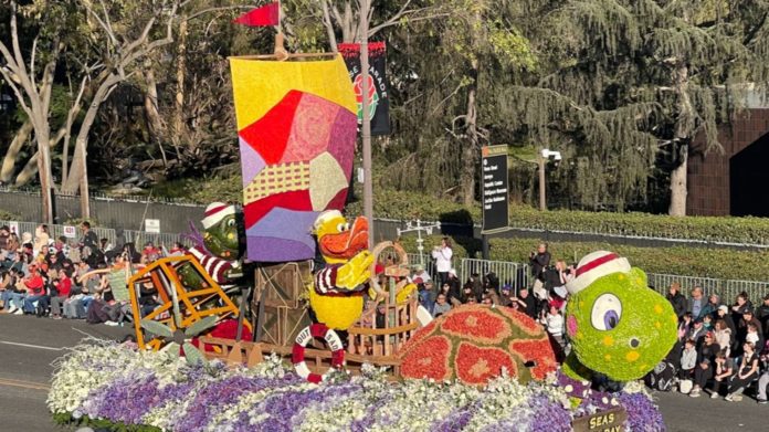 PHOTO: Andy Ketsdever | The South Pasadenan | Tournament of Roses Float Parade.