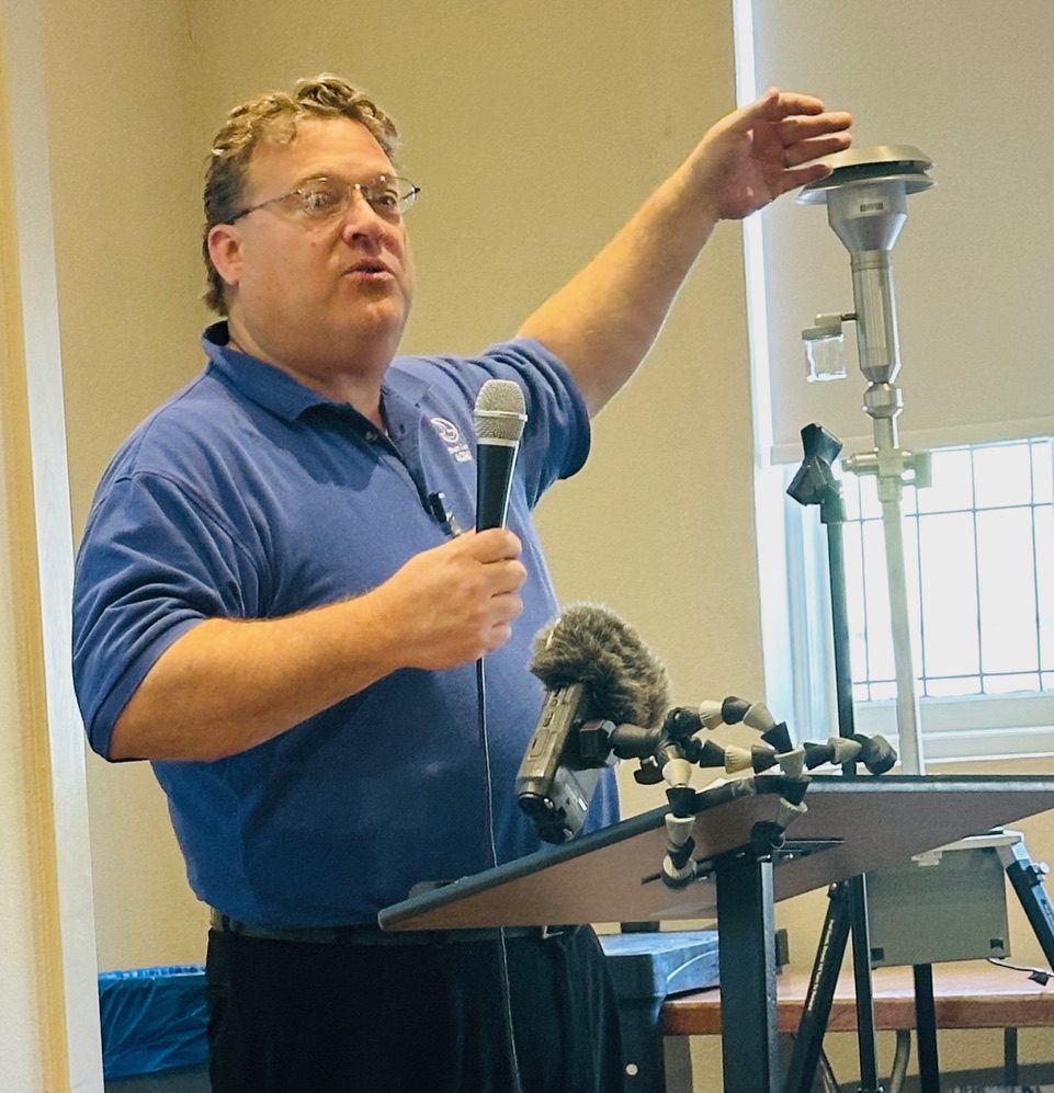 | The South Pasadenan | South Pasadena News Among the presenters at a climate forum hosted by the League of Women Voters, Pasadena Area, last Saturday a United Methodist Church in Pasadena was South Coast Air Quality Management District’s Steven Boddeker, an air quality specialist in the monitoring and analysis division.