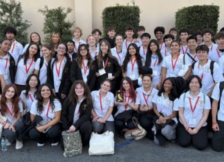 SPUSD Snapshot | SPHS Sports Medicine Students Qualify for Nationals PHOTO: Andre Zumaeta | The South Pasadenan | SPHS Advanced Sports Medicine students celebrate after a recent competition at St Francis High School in La Cañada.