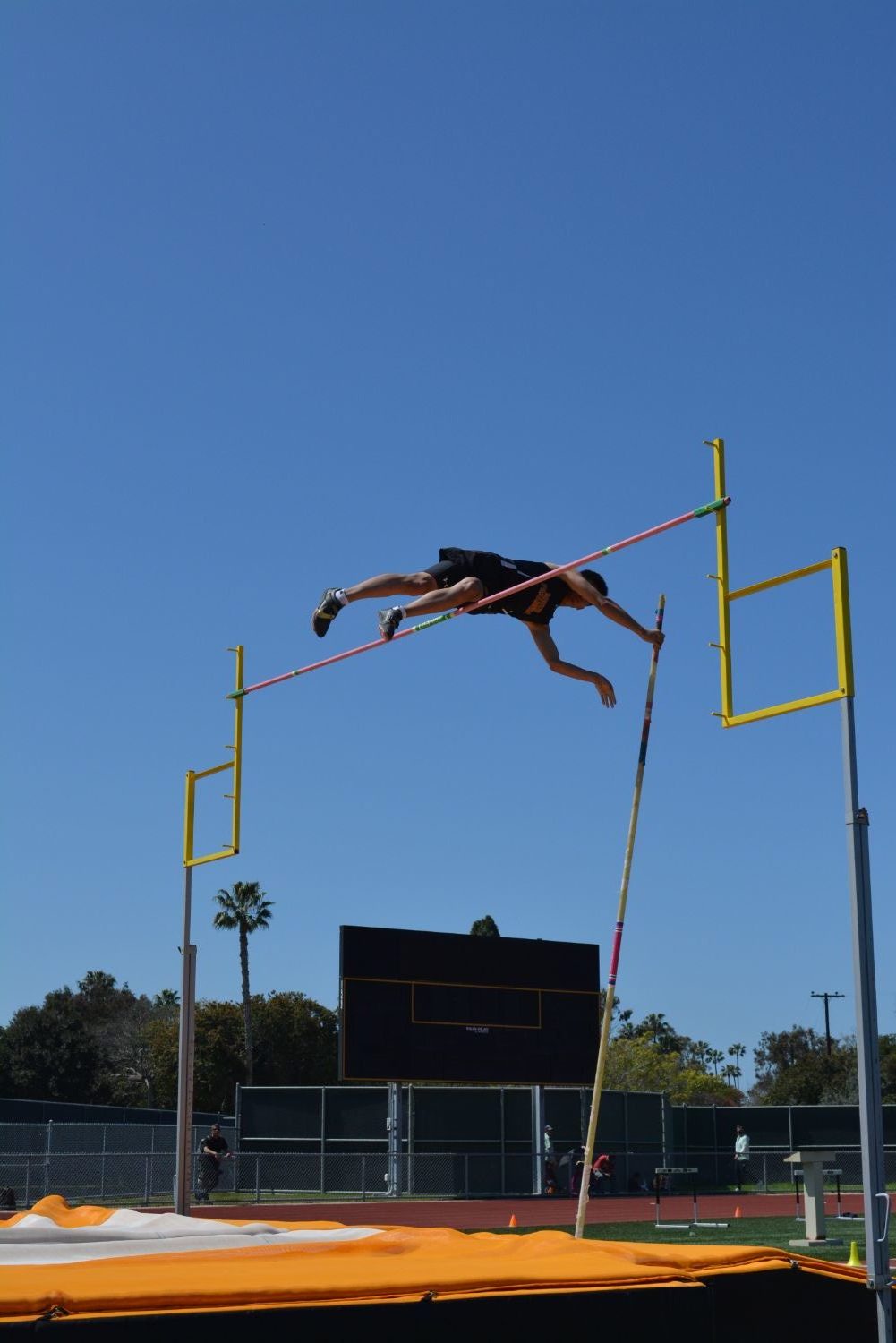 PHOTO: Nicholas Yeh | The South Pasadenan | JCI Boys Pole Vault 2nd (Leonard Kwak)