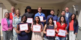 Front Row (Left to Right); Tehilah Favour Ofumbi, 2025 ROSE Scholar; Alyssa Yepez, 2025 ROSE Scholar; Keilah Yu, 2025 ROSE Scholar; Leila Nafarret, 2025 ROSE Scholar. Second Row: (Left to Right): Jennifer Hall Lee, PUSD Board Member; Dr. Julianne Reynoso, Ed.D. PUSD Assistant Superintendent, Student Wellness and Support Services; Daniel Limon, Citizens Business Bank Executive Vice President and Banking Division Manager; Lori Touloumian, Principal of Marshall Fundamental Secondary School. Back Row: Mark Leavens, Pasadena Tournament of Roses Association President; Jameel Franco, 2025 ROSE Scholar; Fletcher Paddock, 2025 ROSE Scholar; Andrew Pimentel, 2025 ROSE Scholar; David Brager, Citizens Business Bank President and CEO. (Not Pictured: Gael Lemus, 2025 Rose Scholar)