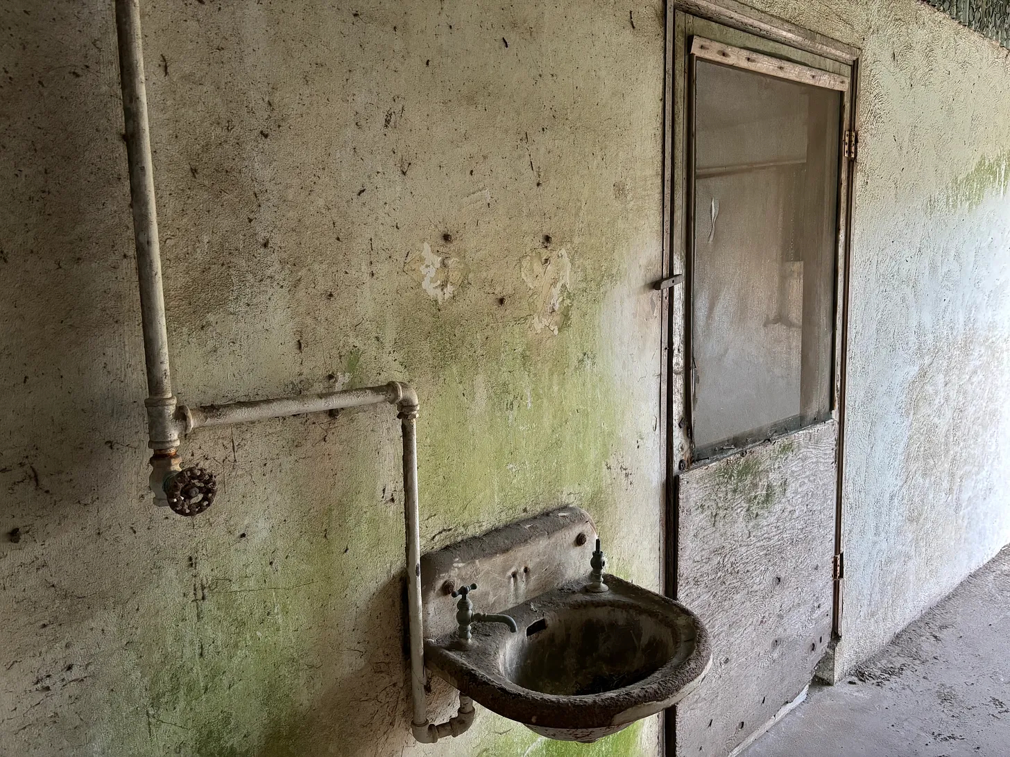 | The South Pasadenan | South Pasadena News PHOTO: Chris Bray | The South Pasadenan | Keys on the Counter - Point Reyes