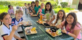PHOTO: Richard Cardinal | The South Pasadenan | SPUSD | SPUSD Food & Nutrition Department Helps Reduce Plastics and Increase Recyclability