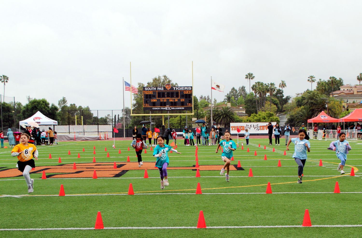 PHOTO: Hank Friezer | The South Pasadenan | All-City Track Meet 2025