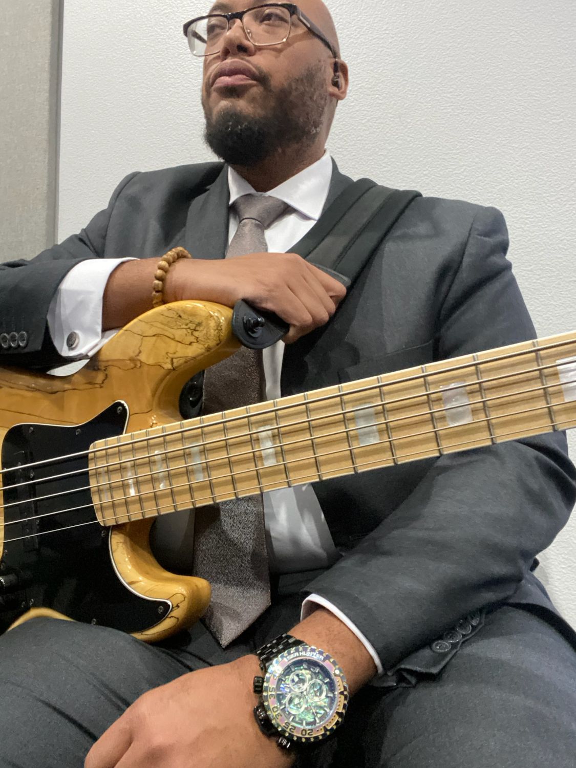 | The South Pasadenan | South Pasadena News Timothy Bailey Jr., (Ariana Grande, Tyrese, Frank Ocean) world-class bassist, musical director, and LACM graduate, returns to his alma mater to lead In Tune: The Art of Musical Excellence — an all-day, hands-on workshop that puts you face-to-face with the pros shaping today’s biggest sounds in pop, R&B, soul, gospel, and jazz