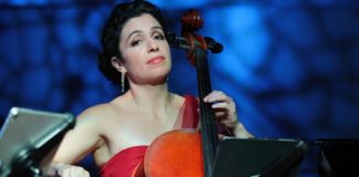 Ani Aznavoorian, cello
