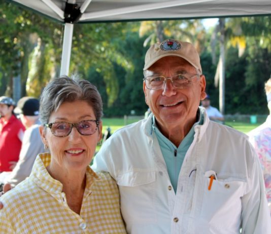 PHOTO: Paige Reynolds | The South Pasadenan | Lin Vlacich and SPTOR Golf Tournament Chair, Alan Vlacich.