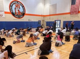 PHOTO: SPUSD | The South Pasadenan | SPMS eighth-grade students participate in Sidewalk CPR led by the South Pasadena Fire Department.