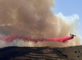 PHOTO: fire.ca.gov | The South Pasadenan | Firefighters are actively engaged in structure protection operations in the areas of Redwood Grove Court and Sequoia Avenue.