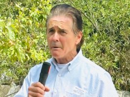 PHOTO: Bill Glazier | The South Pasadenan | South Pasadena City Councilmember Michael Cacciotti earned a Smith-Weiss Environmental Champion Award from the Los Angeles League of Conservation Voters on Sunday. The event was held at the Audubon Center at Debs Regional Park in Los Angeles.