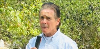 PHOTO: Bill Glazier | The South Pasadenan | South Pasadena City Councilmember Michael Cacciotti earned a Smith-Weiss Environmental Champion Award from the Los Angeles League of Conservation Voters on Sunday. The event was held at the Audubon Center at Debs Regional Park in Los Angeles.