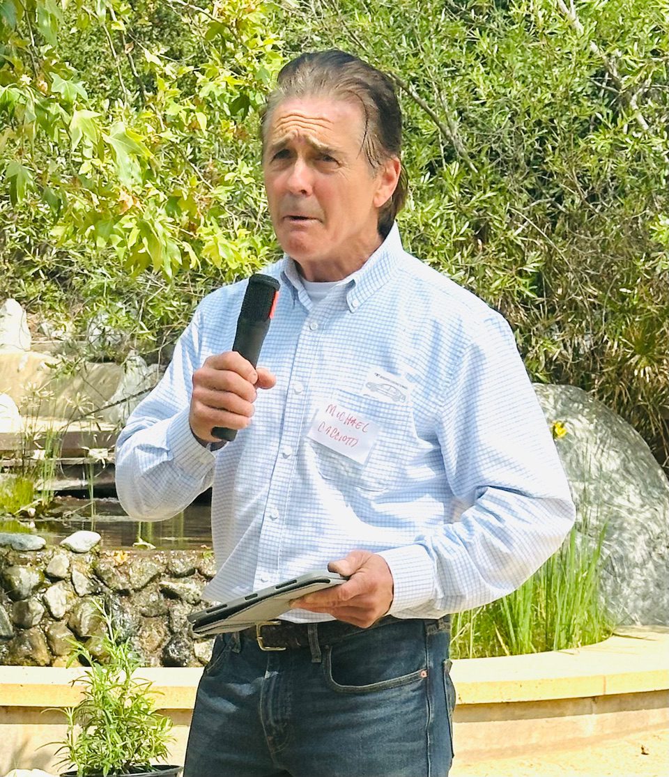 | The South Pasadenan | South Pasadena News PHOTO: Bill Glazier | The South Pasadenan | South Pasadena City Councilmember Michael Cacciotti earned a Smith-Weiss Environmental Champion Award from the Los Angeles League of Conservation Voters on Sunday. The event was held at the Audubon Center at Debs Regional Park in Los Angeles.