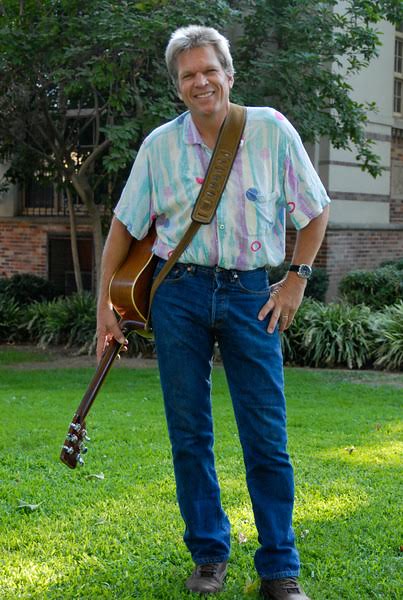 | The South Pasadenan | South Pasadena News Dave Kinnoin, a South Pasadena singer, songwriter, music producer and performing artist, is making life easier for children fighting severe illness through his participation with Pickleberry Pie Hospital Concerts.