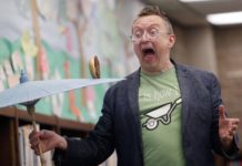 Juggling Show! South Pasadena Library Summer Series kicks-off with the talented Michael Rayner PHOTO Courtesy of Los Angeles Times | Michael Rayner