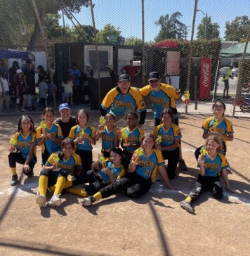 PHOTO: Kevin O'Sullivan | The South Pasadenan | Teal Titans Claim Minors Softball Championship