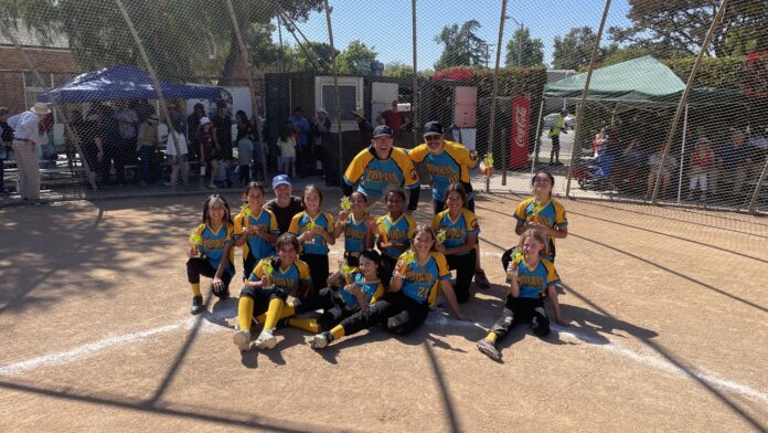 PHOTO: Kevin O'Sullivan | The South Pasadenan | Teal Titans Claim Minors Softball Championship