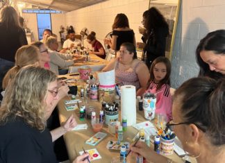 PHOTO: Elaine S. Lee | The South Pasadenan | Altadena’s Coalition and the ALTA Arts Collective hosted a community event at the Woodbury