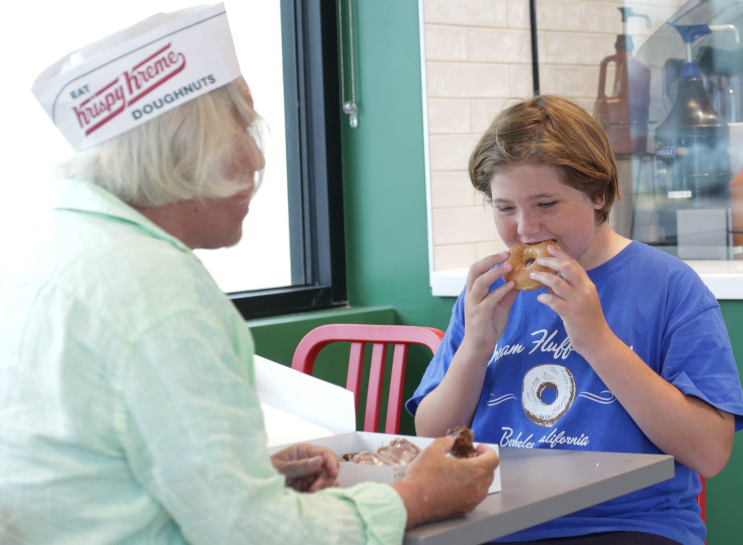 South-Pasadena-News-06-14-2022-Krispy-Kreme-Opening-Donuts-Fair-Oaks22 | The South Pasadenan | South Pasadena News Krispy Kreme South Pasadena