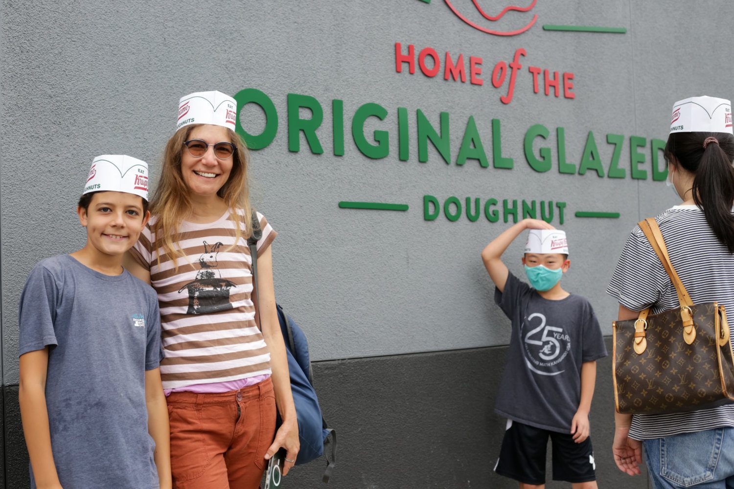 South-Pasadena-News-06-14-2022-Krispy-Kreme-Opening-Donuts-Fair-Oaks26 | The South Pasadenan | South Pasadena News