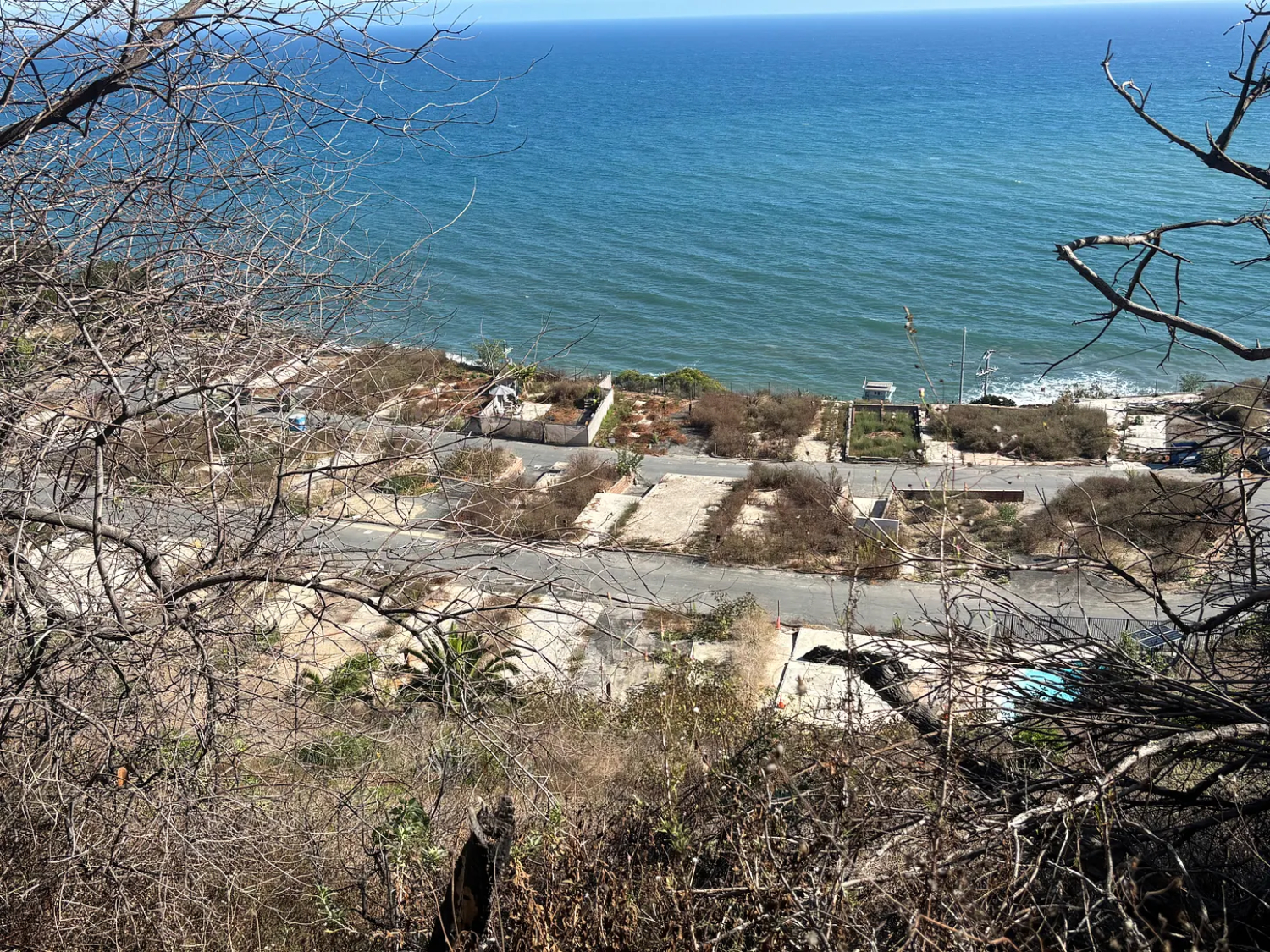 | The South Pasadenan | South Pasadena News PHOTO: Chris Bray | The South Pasadenan | Pacific Palisades Twenty Months Later: Rebuilding and Ruin