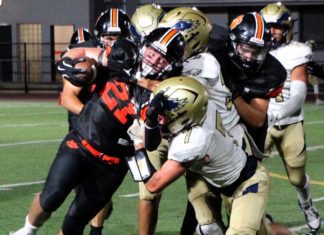 Photo by Henk Friezer | The South Pasadenan | South Pasadena High opened its 2025 football season Thursday night against visiting El Segundo in non-league action. On Friday, August 29, the Tigers face Arcadia on the road.