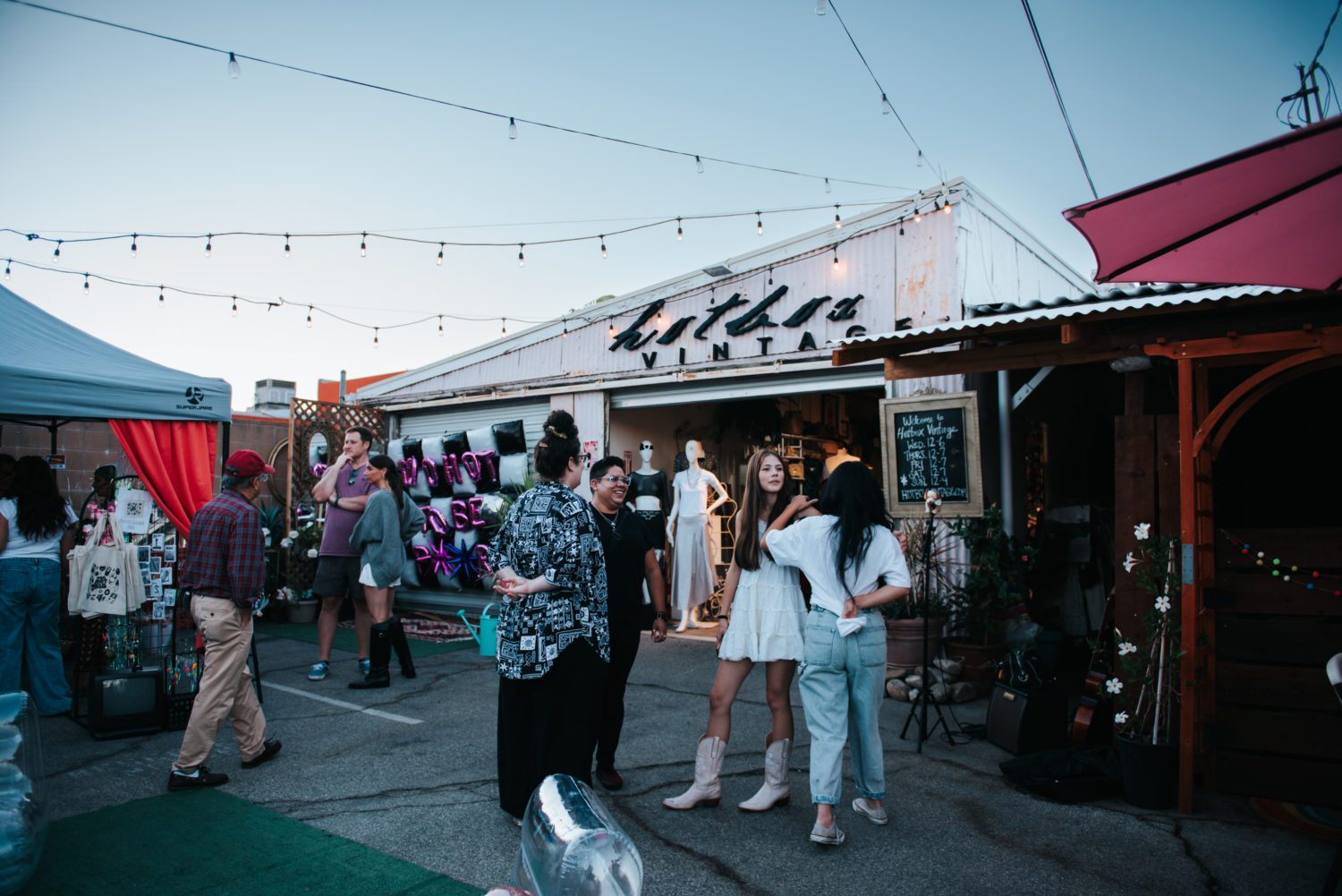 PHOTO: Vanessa Van Valkenberg | Hotbox Vintage Event: 'Too Hot to be Poor' | Jorge Rodriguez – Ferni Pack custom leather totes, backpacks, crossbodys (@chavobags)