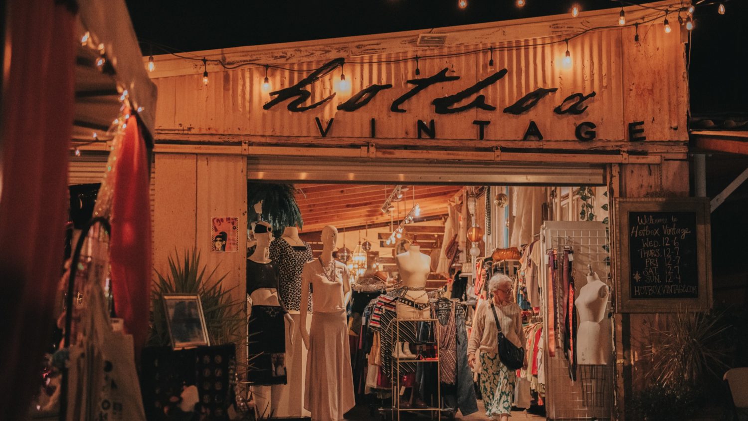 PHOTO: Vanessa Van Valkenberg | Hotbox Vintage Event:'Too Hot to be Poor' | Jorge Rodriguez – Ferni Pack custom leather totes, backpacks, crossbodys (@chavobags)