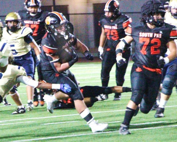 PHOTO: Henk Friezer | The South Pasadenan | Tigers Edge Panthers