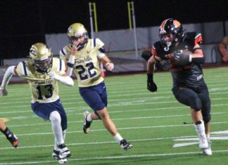 PHOTO: Henk Friezer | The South Pasadenan | Tigers Edge Panthers