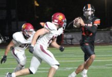 PHOTO: Henk Friezer | The South Pasadena News | South Pasadena High School Tigers Football win over La Cañada