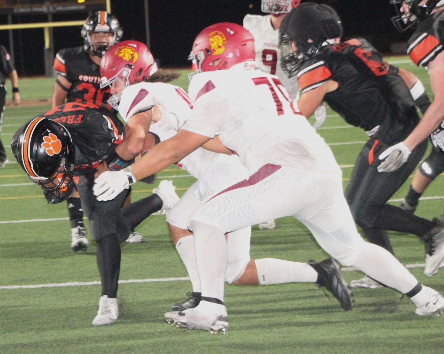PHOTO: Henk Friezer | The South Pasadena News | South Pasadena High School Tigers Football win over La Cañada