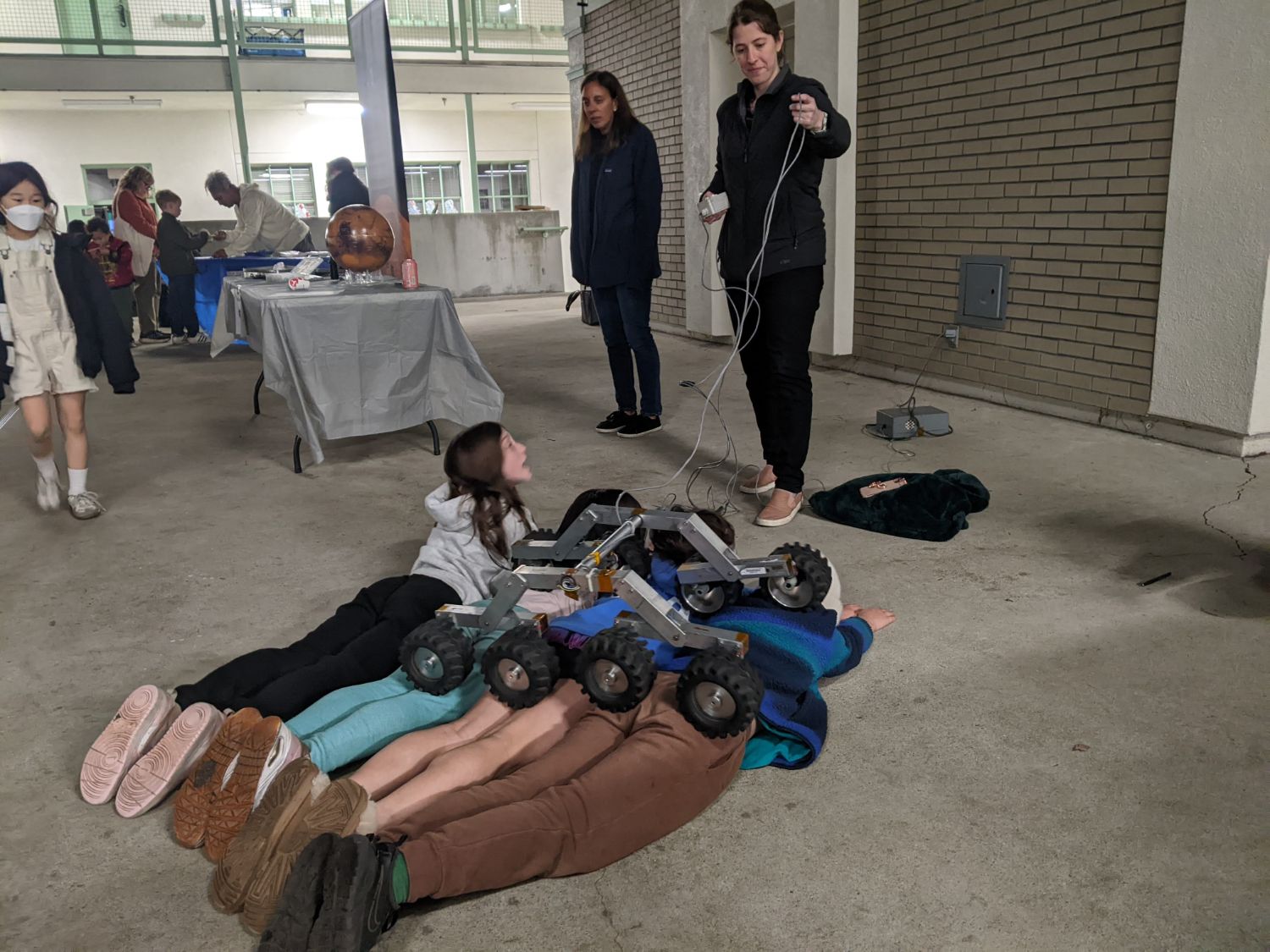 | The South Pasadenan | South Pasadena News Arroyo Vista Elementary South Pasadena AV STEM Night 2025 Catherine P and Ivan L are SPHS volunteers presenting on behalf of their competitive robotics team.