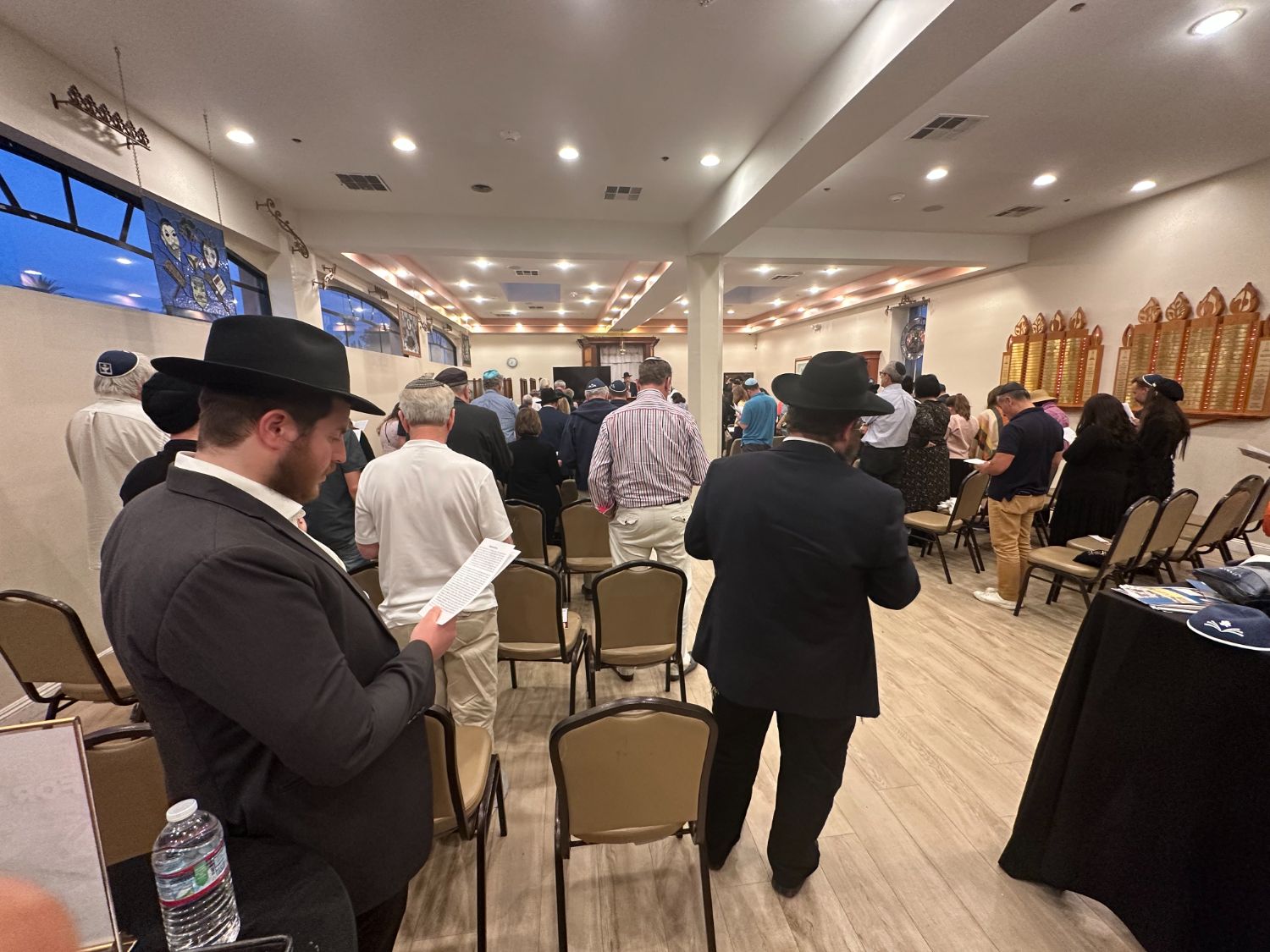 | The South Pasadenan | South Pasadena News PHOTO: Jonathan Williams | The South Pasadenan | Pasadena Chabad gathering for prayer & solidarity for Israel after the the recent attacks by Hamas