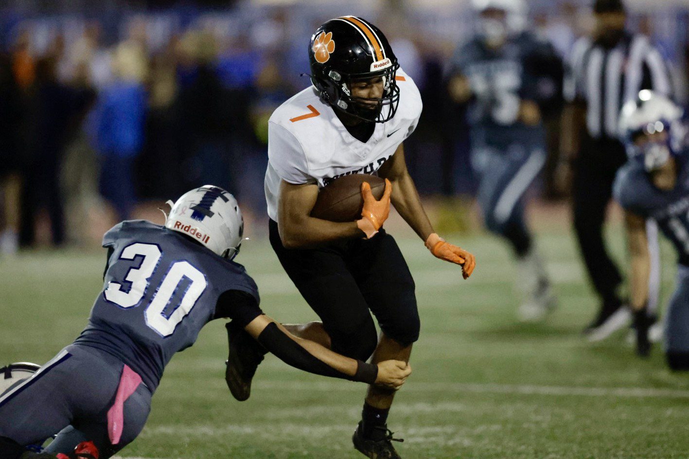 | The South Pasadenan | South Pasadena News PHOTO: Dan Rider | The South Pasadenan News | Tigers Roll Past San Marino in Football. South Pasadena High snapped a two game losing streak to rival San Marino, handing the Titans a 24-17 loss on the road in the 70th meeting between the two schools