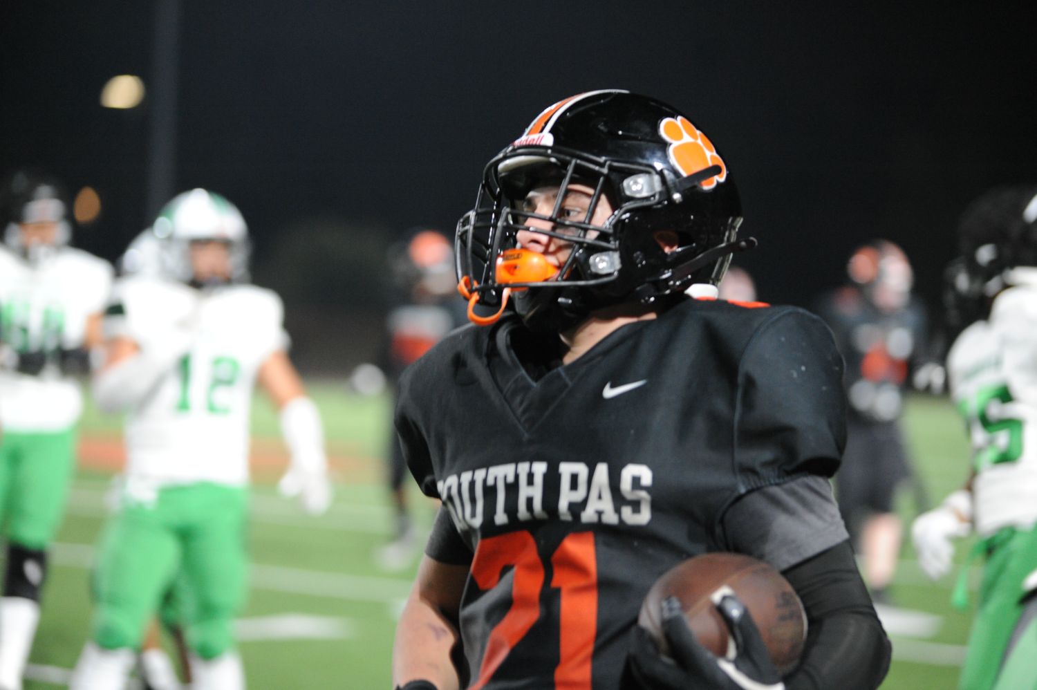 PHOTO: Joseph Ruiz | The South Pasadenan News | South Pasadena High remained unbeaten in Rio Hondo League play Thursday night after coming away with a 36-27 win over Monrovia.