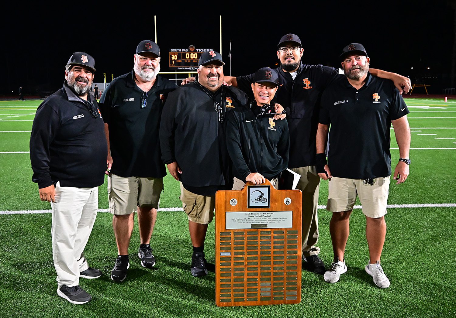 | The South Pasadenan | South Pasadena News PHOTO: Jame Jontz | SPHS Tigers Football | Homecoming Win Over San Marino High School