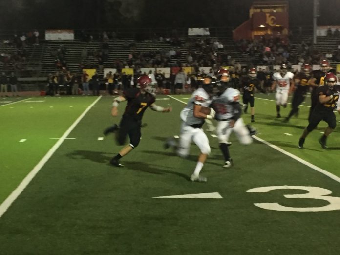 South-Pasadena-News-10-20-2018-SPHS-Football-Tigers-La-Canada-Win-Season-End (2)