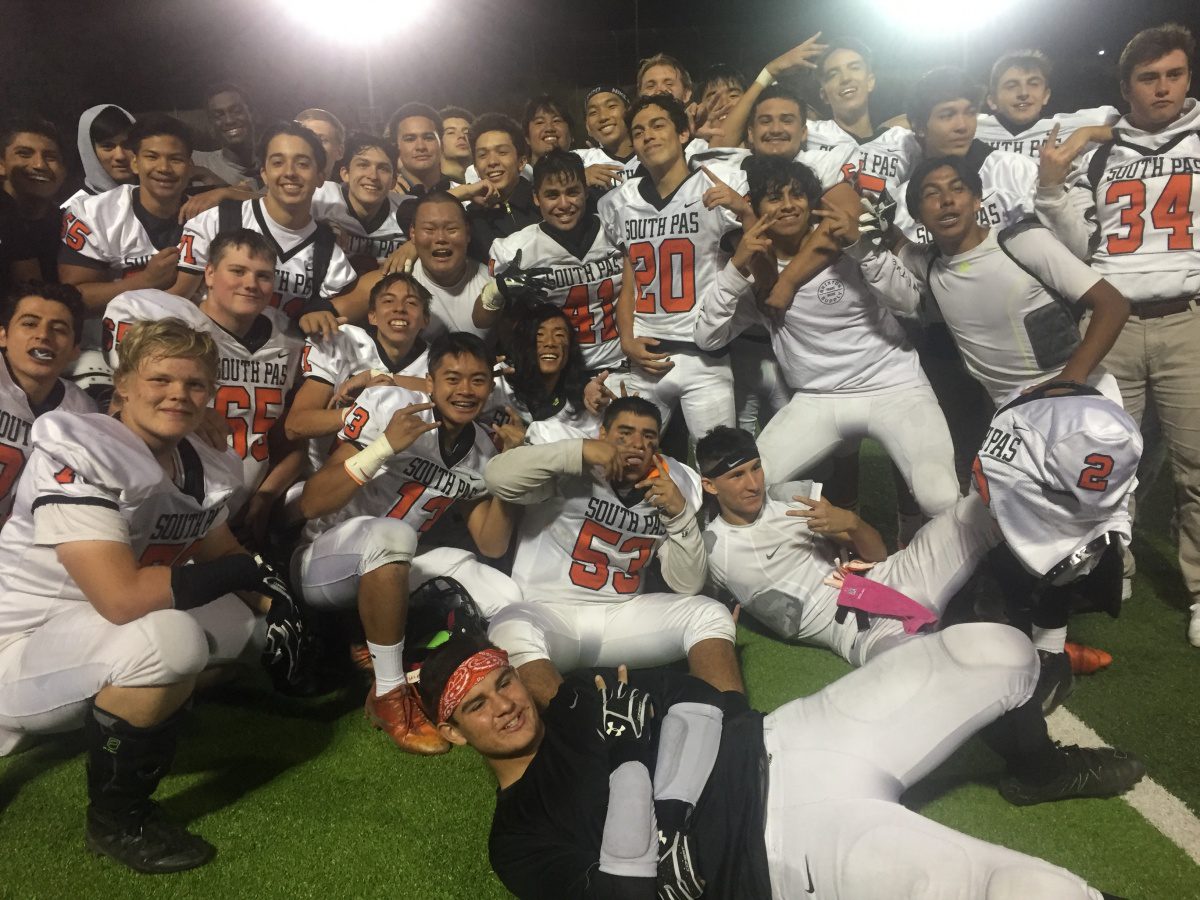 South-Pasadena-News-10-20-2018-SPHS-Football-Tigers-La-Canada-Win-Season-End (4) | The South Pasadenan | South Pasadena News