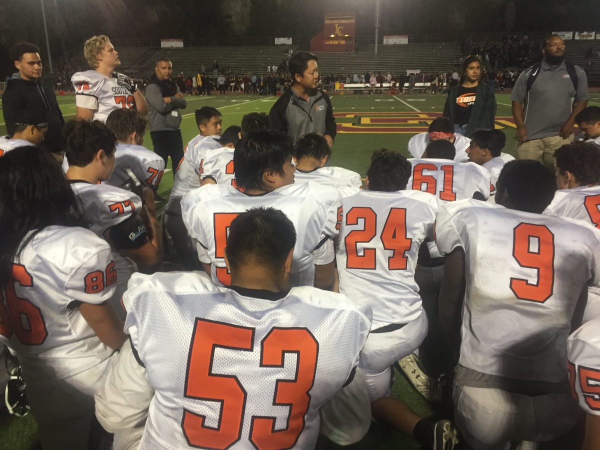 South-Pasadena-News-10-20-2018-SPHS-Football-Tigers-La-Canada-Win-Season-End (5) | The South Pasadenan | South Pasadena News