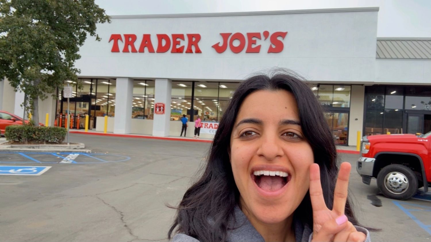 PHOTO: Vanita Khilnani | The South Pasadenan | Trader Joe's market on Fair Oaks Avenue in South Pasadena.