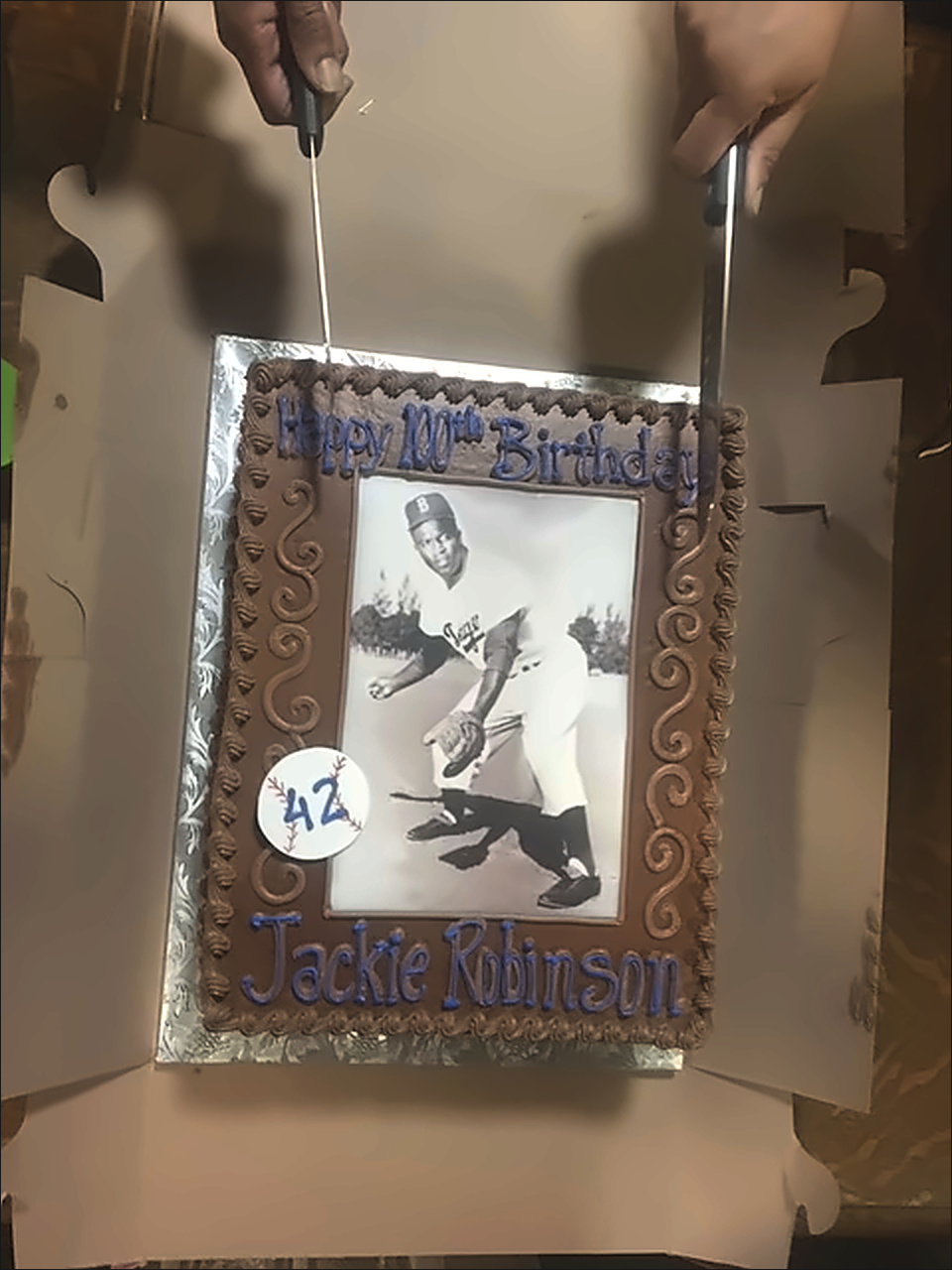 PHOTO: Steve Fjeldsted | The South Pasadenan | Jackie Robinson Birthday Cake