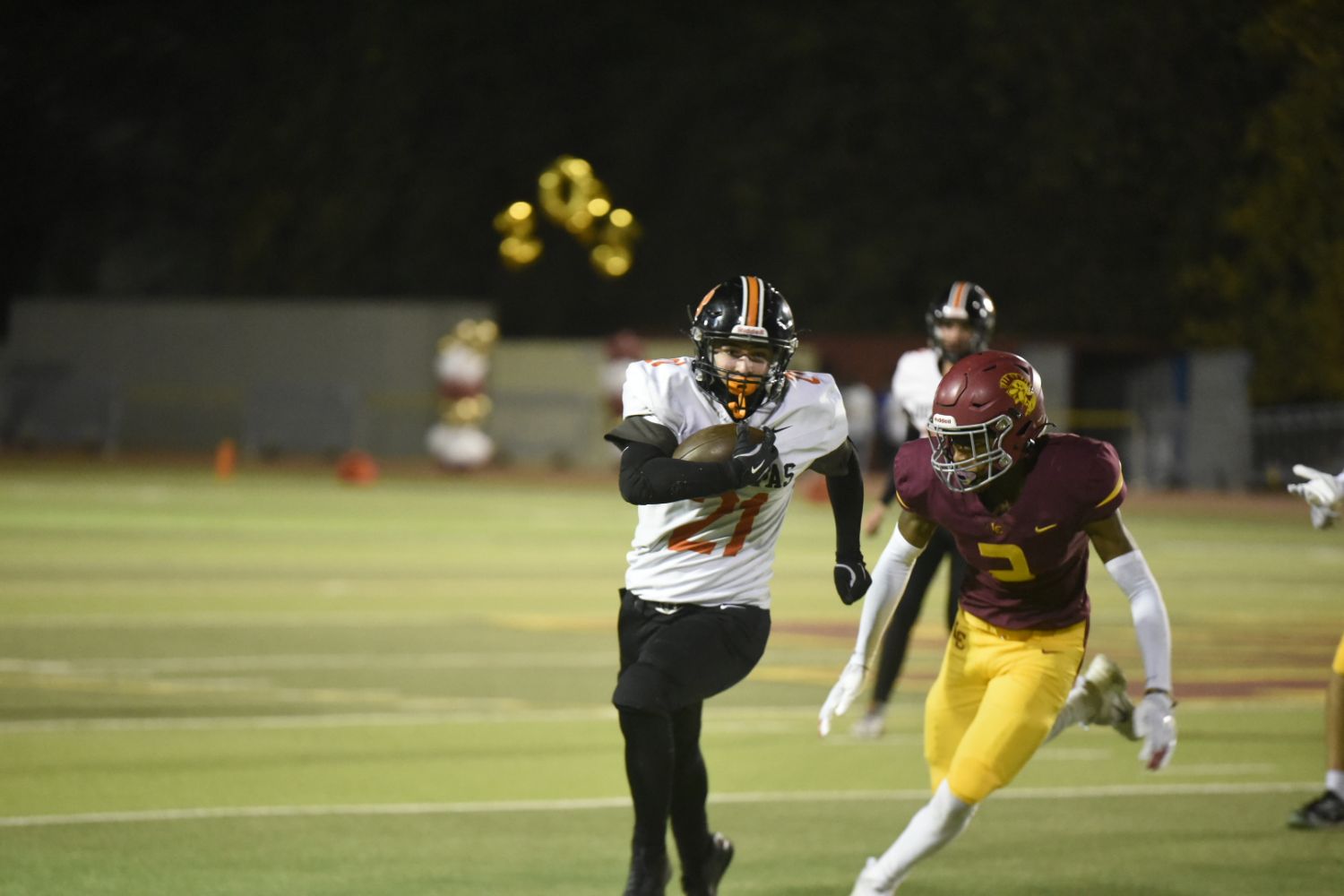 PHOTO: J.Ruiz | The South Pasadenan | It took South Pasadena High nearly 50 years to celebrate its first outright Rio Hondo League football championship Friday night, as the Tigers turned away La Cañada 28-10 on the road.