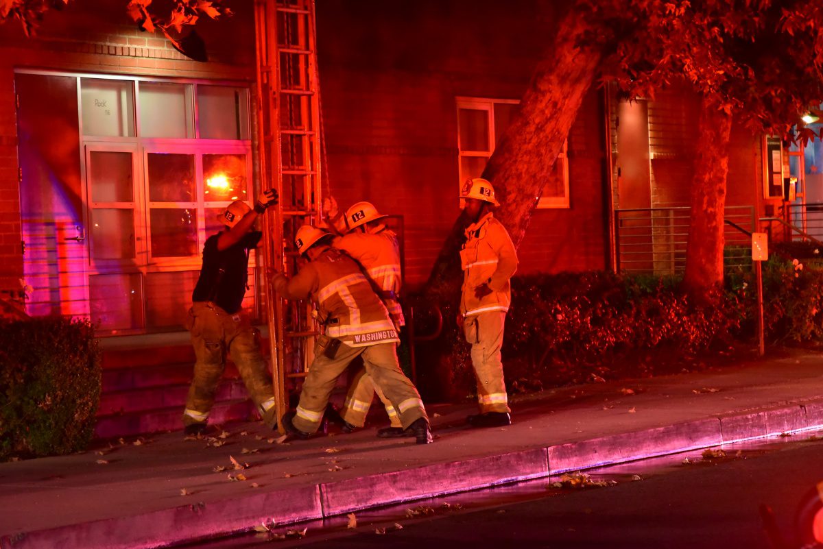 South-Pasadena-News-11-20-2018-Fire-Ostritch-farm-Lofts-1010-Sycamore (21) | The South Pasadenan | South Pasadena News