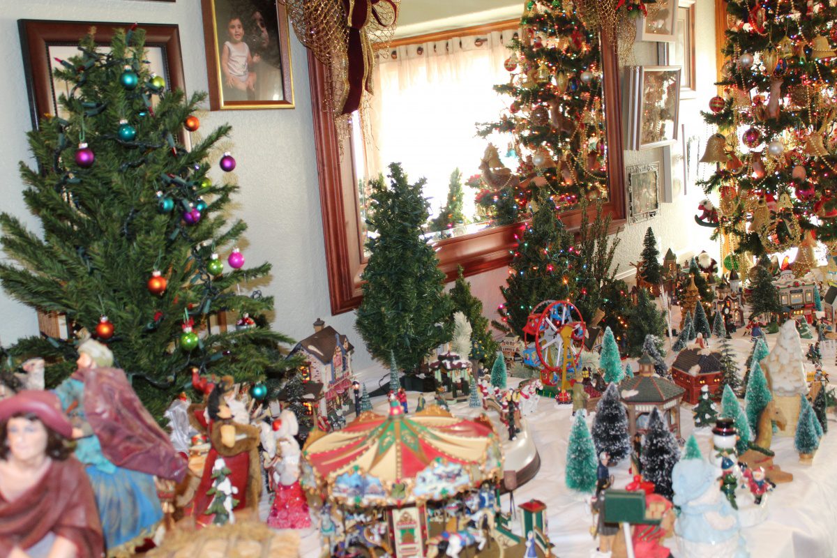 South-Pasadena-News-12-20-2018-Huge-Nativity-Scene (4) | The South Pasadenan | South Pasadena News South Pasadena Huge Nativity Scene a Christmas Tradition