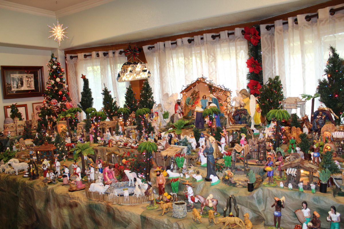 South-Pasadena-News-12-20-2018-Huge-Nativity-Scene (8) | The South Pasadenan | South Pasadena News South Pasadena Huge Nativity Scene a Christmas Tradition