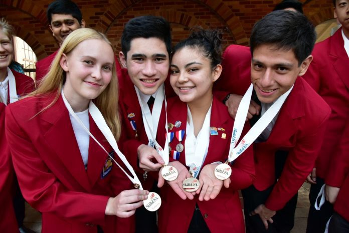 South-Pasadena-News-5-10-2018-SkillsUSA-SPHS-Awards-SPUSD-Board-Recognition (42)