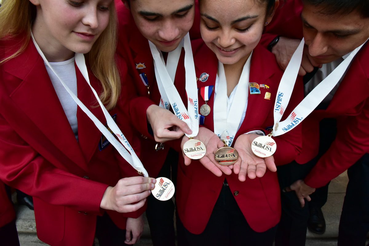 South-Pasadena-News-5-10-2018-SkillsUSA-SPHS-Awards-SPUSD-Board-Recognition (43) | The South Pasadenan | South Pasadena News