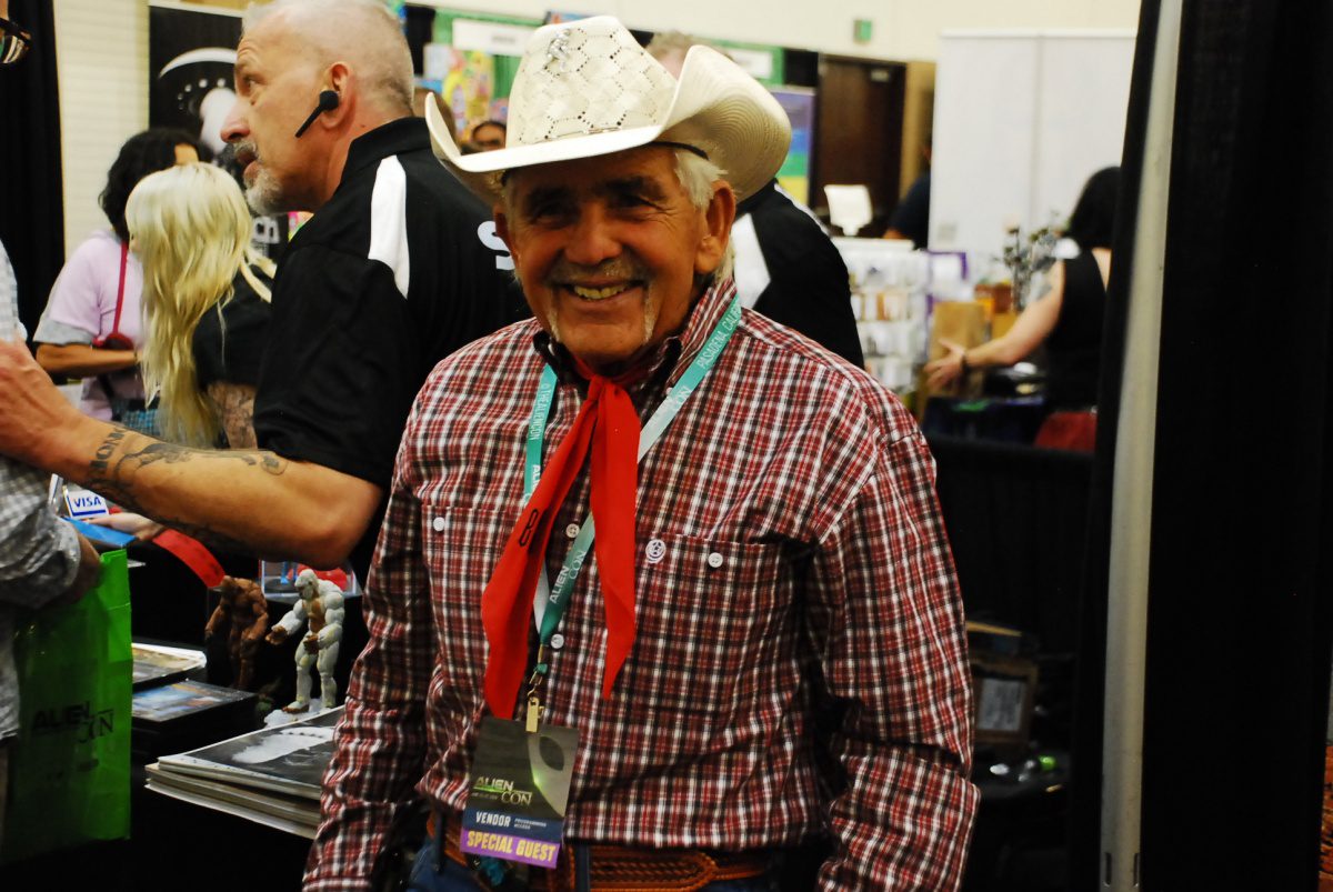 South-Pasadena-News-6-15-2018-AlienCon- (43) | The South Pasadenan | South Pasadena News